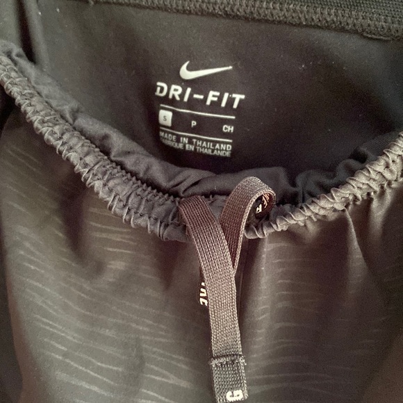Nike Dri-Fit Athletic Shorts with Liner - Picture 3 of 3